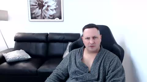 Master online show from September 14, 2025, 9:30 am