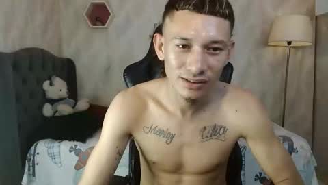 marks_sexy online show from November 6, 2025, 6:03 am