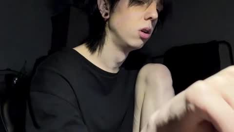 Mark online show from April 14, 2026, 11:22 pm