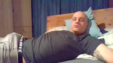 markus_7 online show from February 15, 2025, 4:23 pm