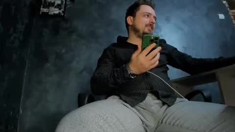 Snapshot of markwaynescr chatting on February 15, 2026, 10:39 pm MARK online show from February 15, 2026, 10:39 pm