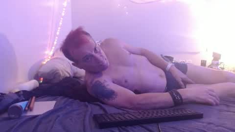 Snapshot of markymark101825061 chatting on January 19, 2025, 2:25 am markymark101825061 online show from January 19, 2025, 2:25 am