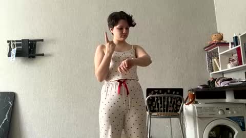 Snapshot of marlenhanry chatting on June 10, 2026, 12:22 am Emmie online show from June 10, 2026, 12:22 am