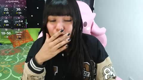 maron  online show from November 29, 2025, 2:42 pm