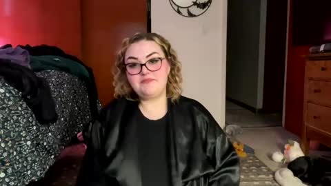 Snapshot of maroon_moon chatting on February 13, 2025, 10:11 pm maroon_moon online show from February 13, 2025, 10:11 pm