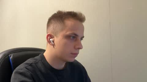 Snapshot of maroooa chatting on February 18, 2026, 11:22 pm Marko online show from February 18, 2026, 11:22 pm