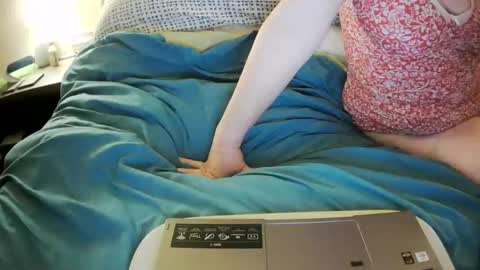 Jess and Nick online show from November 5, 2025, 5:18 am