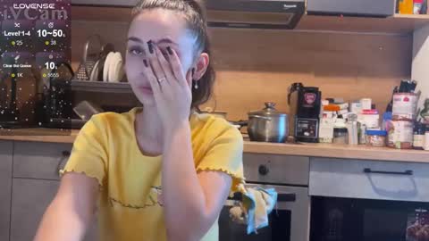 Merry online show from March 10, 2026, 1:10 am