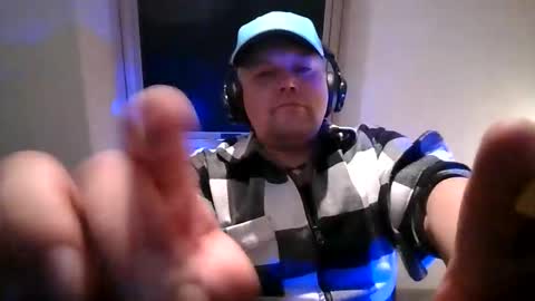 mars0481 online show from October 13, 2025, 7:52 am