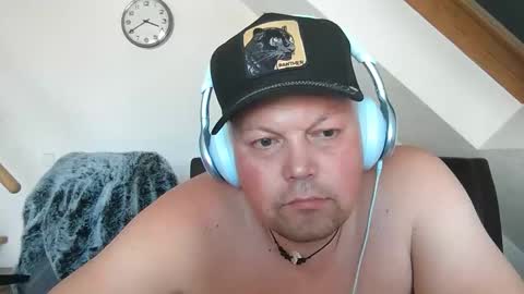 mars0481 online show from May 28, 2026, 1:41 pm