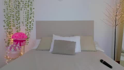 Snapshot of mars_elina chatting on February 13, 2025, 3:03 pm Marselina online show from February 13, 2025, 3:03 pm