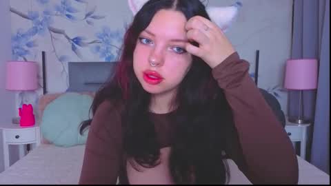 Snapshot of mars_elina chatting on December 21, 2025, 7:15 am Marselina online show from December 21, 2025, 7:15 am