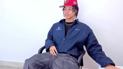 MARSHALL online show from January 7, 2026, 1:02 pm