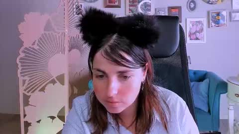 martaedams online show from September 9, 2025, 6:13 am