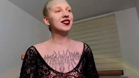 Snapshot of marthahoffman chatting on December 21, 2024, 12:20 am Ultimate Goddess online show from December 21, 2024, 12:20 am
