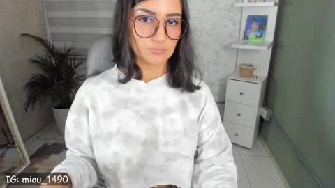 Snapshot of martiiinaa_ chatting on September 16, 2025, 6:03 am Martina online show from September 16, 2025, 6:03 am