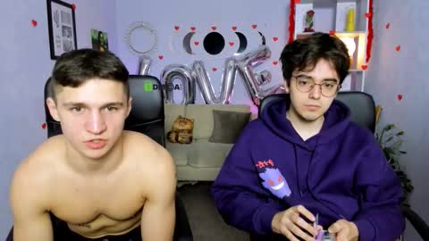 Snapshot of martin_neil chatting on February 17, 2026, 6:43 am Martin online show from February 17, 2026, 6:43 am