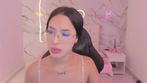   online show from February 12, 2026, 12:33 pm