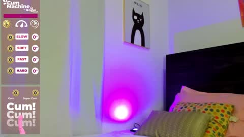 martina mIIler online show from February 17, 2025, 1:21 pm