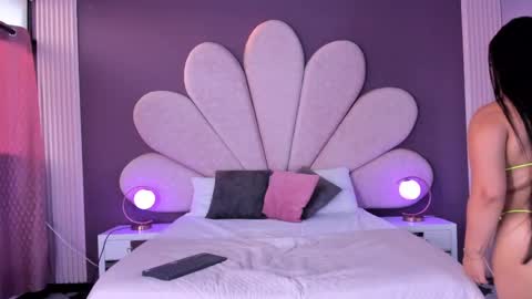 Martina Garcia online show from March 10, 2025, 10:45 pm