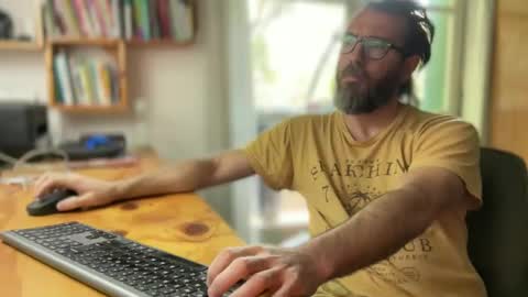 Snapshot of martincito22xl chatting on January 4, 2025, 4:00 pm Martincito online show from January 4, 2025, 4:00 pm