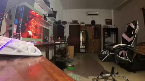 Snapshot of martingillesg chatting on February 8, 2026, 12:03 am martingillesg online show from February 8, 2026, 12:03 am