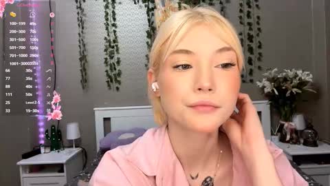 Lisa online show from February 17, 2026, 2:13 pm