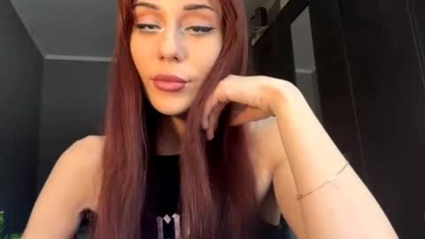 Mia online show from January 13, 2026, 9:36 am