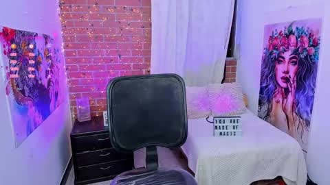      online show from February 2, 2025, 2:06 am