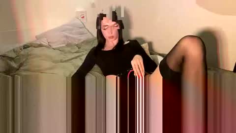 Mary online show from November 29, 2025, 7:28 pm