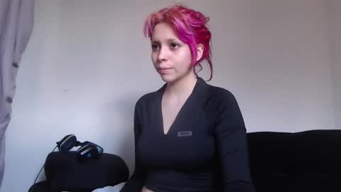 Snapshot of mary_janness chatting on September 9, 2025, 3:22 pm                      100   online show from September 9, 2025, 3:22 pm