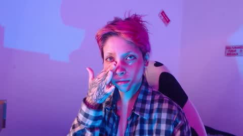 Snapshot of mary_janness chatting on October 28, 2025, 5:55 am                      100   online show from October 28, 2025, 5:55 am