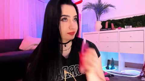 Mary online show from March 15, 2026, 7:25 am