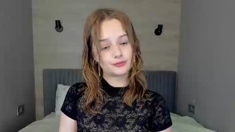 Snapshot of mary_phoenix chatting on June 14, 2026, 9:06 pm mary_phoenix online show from June 14, 2026, 9:06 pm