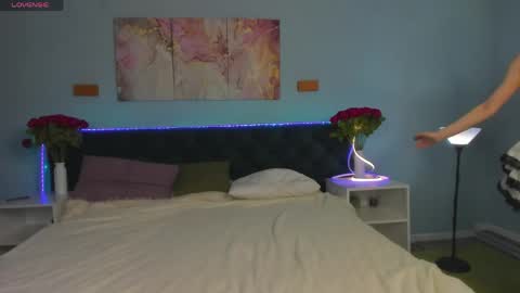 Mary online show from April 1, 2026, 12:55 am