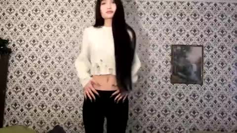 Snapshot of maryamtraylor chatting on January 16, 2026, 12:53 pm Sofia online show from January 16, 2026, 12:53 pm