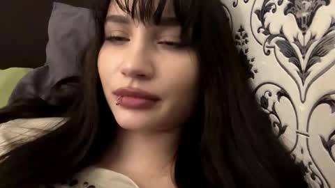 Snapshot of maryamtraylor chatting on March 2, 2026, 2:35 pm Sofia online show from March 2, 2026, 2:35 pm