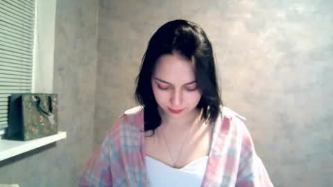 Stephie online show from November 25, 2025, 8:09 pm