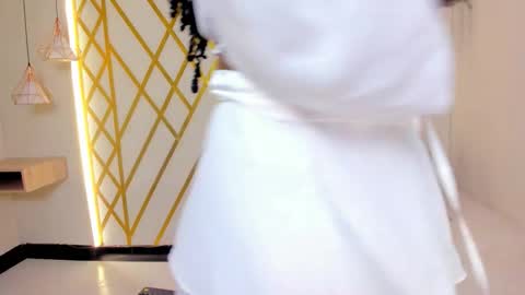   online show from January 8, 2026, 12:18 pm