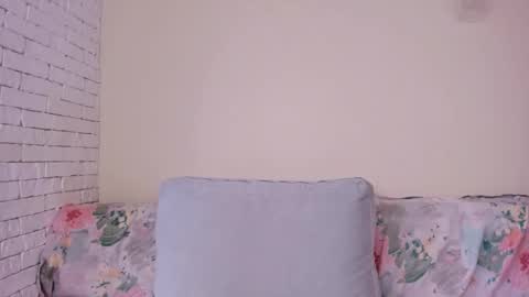 Mari online show from March 18, 2026, 7:33 am