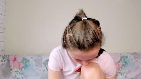 Mari online show from April 16, 2026, 8:15 am