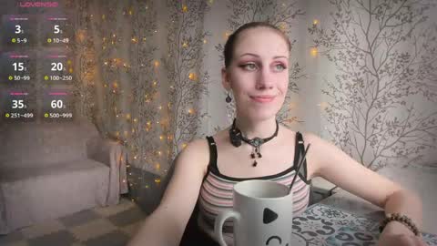 Snapshot of marylou_ chatting on May 6, 2026, 8:08 am Mary Lou online show from May 6, 2026, 8:08 am