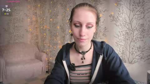 Snapshot of marylou_ chatting on May 13, 2026, 8:23 am Mary Lou online show from May 13, 2026, 8:23 am