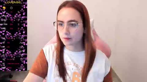 Dulce Maria online show from February 10, 2025, 11:45 pm