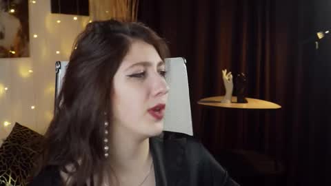 Mary Miller online show from December 15, 2025, 10:08 am