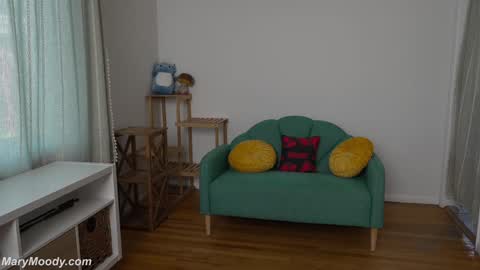 Mary Moody online show from October 4, 2025, 11:58 pm