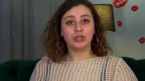 Snapshot of marymurrays chatting on February 12, 2026, 7:36 am MaryMurrays online show from February 12, 2026, 7:36 am