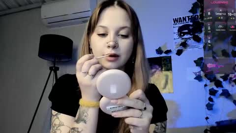 Mary x online show from March 9, 2025, 3:01 am