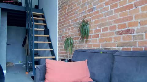 Marina online show from March 11, 2025, 12:17 pm