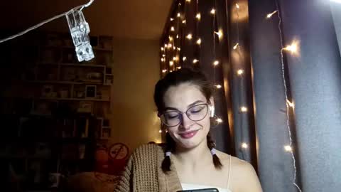 Kelly online show from March 4, 2026, 9:15 am